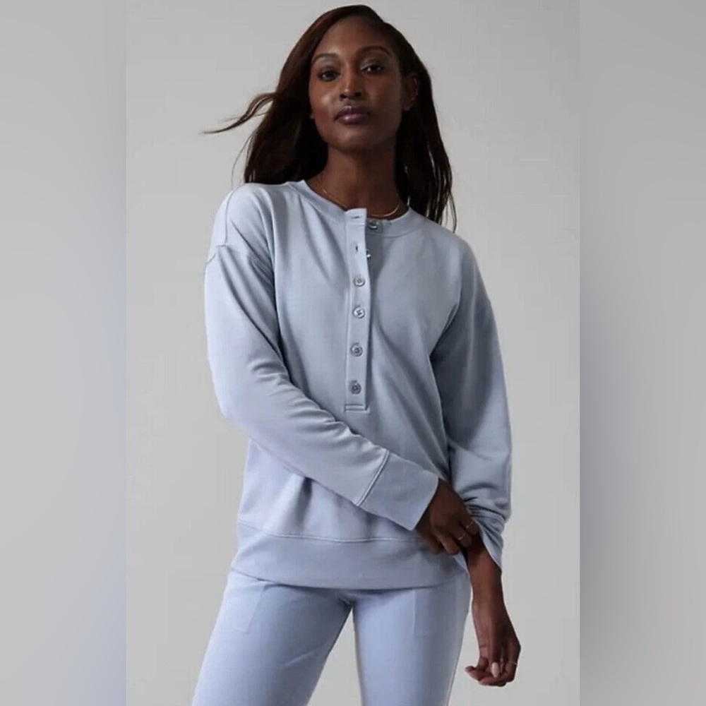 Athleta Balance Henley Sweatshirt // Blue Star